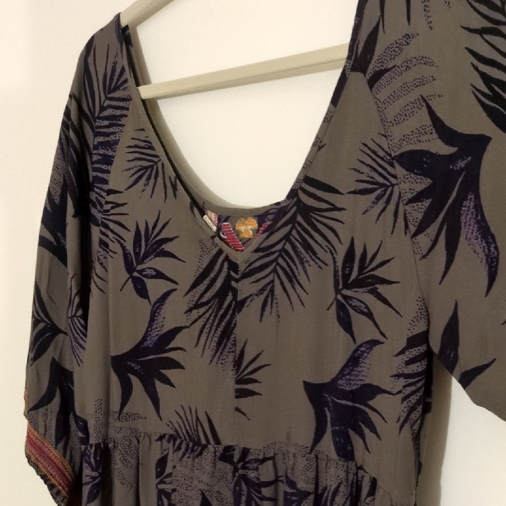 Roxy 'Sunset City' embroidered dress in Indo Floral Dusty Olive color Jr XL - Picture 6 of 7